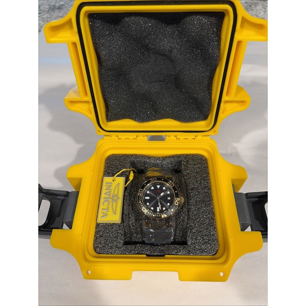Invicta Pro Diver 40 Mm Bc2022512 Black Dial, Gold Red FREE Yellow Case Included